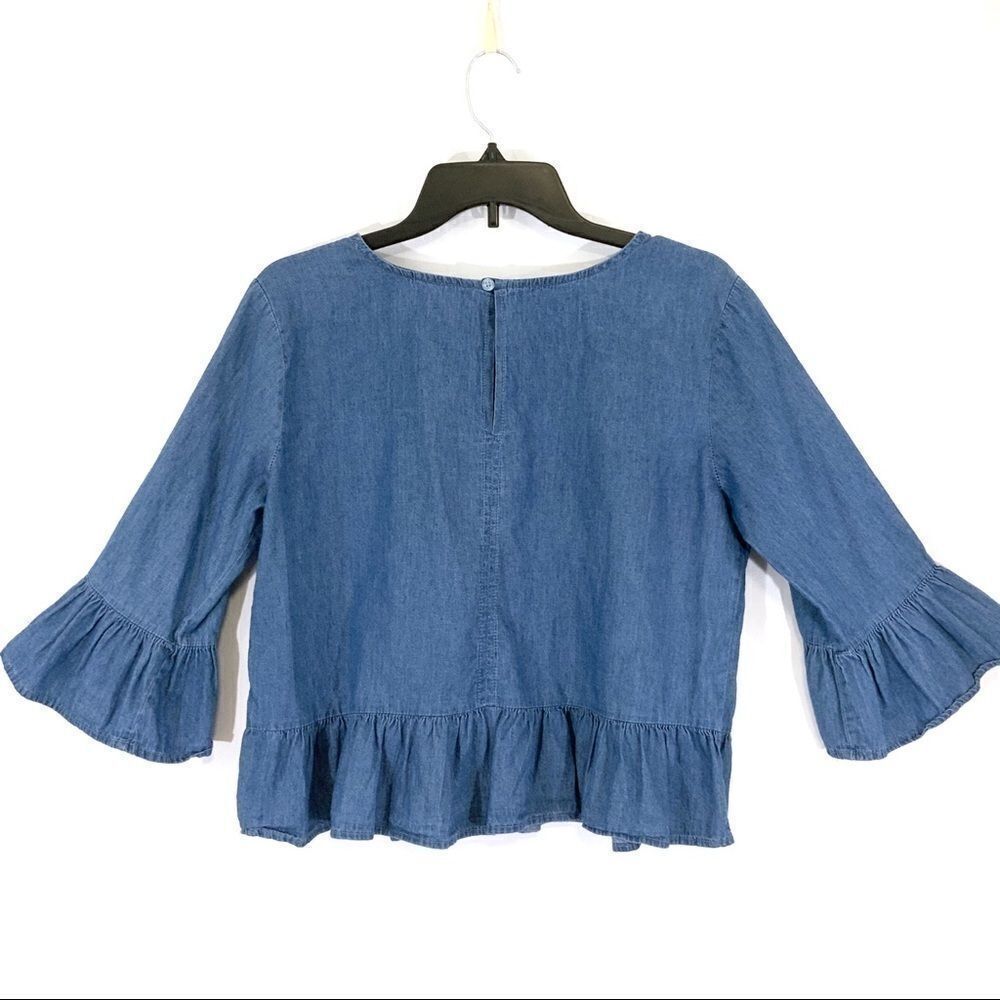 DizzyLizzy denim chambray ruffle top size L - Picture 3 of 4